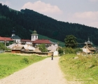 F1020020