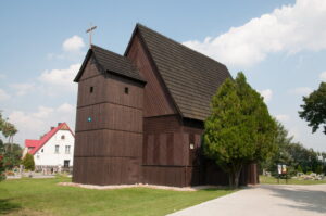 Szczodrów. Drewniany kościół św. Andrzeja z 1585 r.