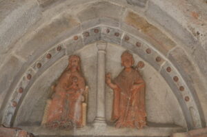 Stary Zamek. Romański kościół z XIII wieku.