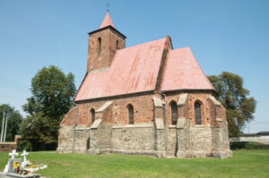 Wilczków. Kościół obronny z XIV wieku.