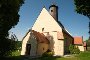 Modliszów. Kościół z XV wieku.