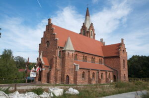 Brzezinka Średzka. Neogotycki kościół z XIX wieku.