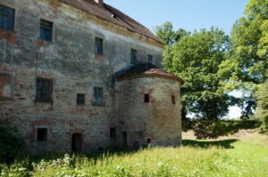 Witostowice. Zamek wodny z XIV wieku.